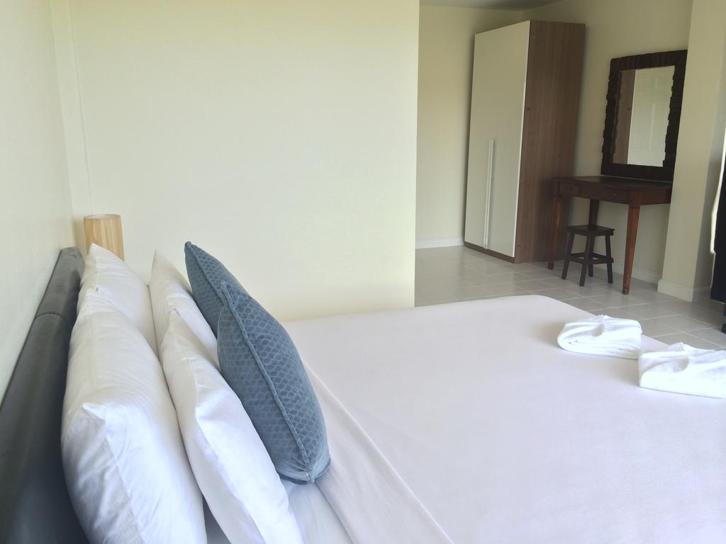 Appartamento Glitter House Phuket Esterno foto