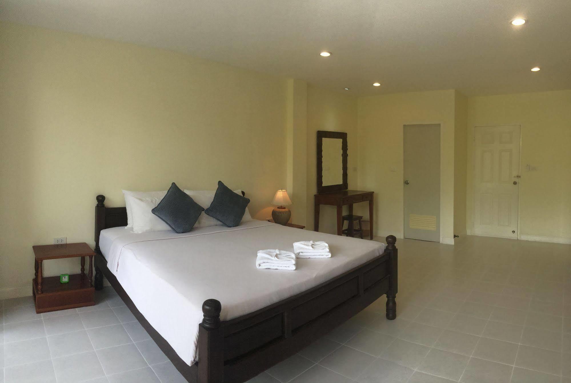 Appartamento Glitter House Phuket Esterno foto